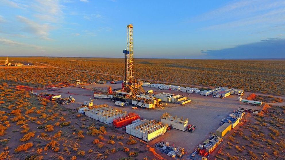 Vaca Muerta opera a menos del 5% de la escala de EE.UU. y busca romper su techo industrial